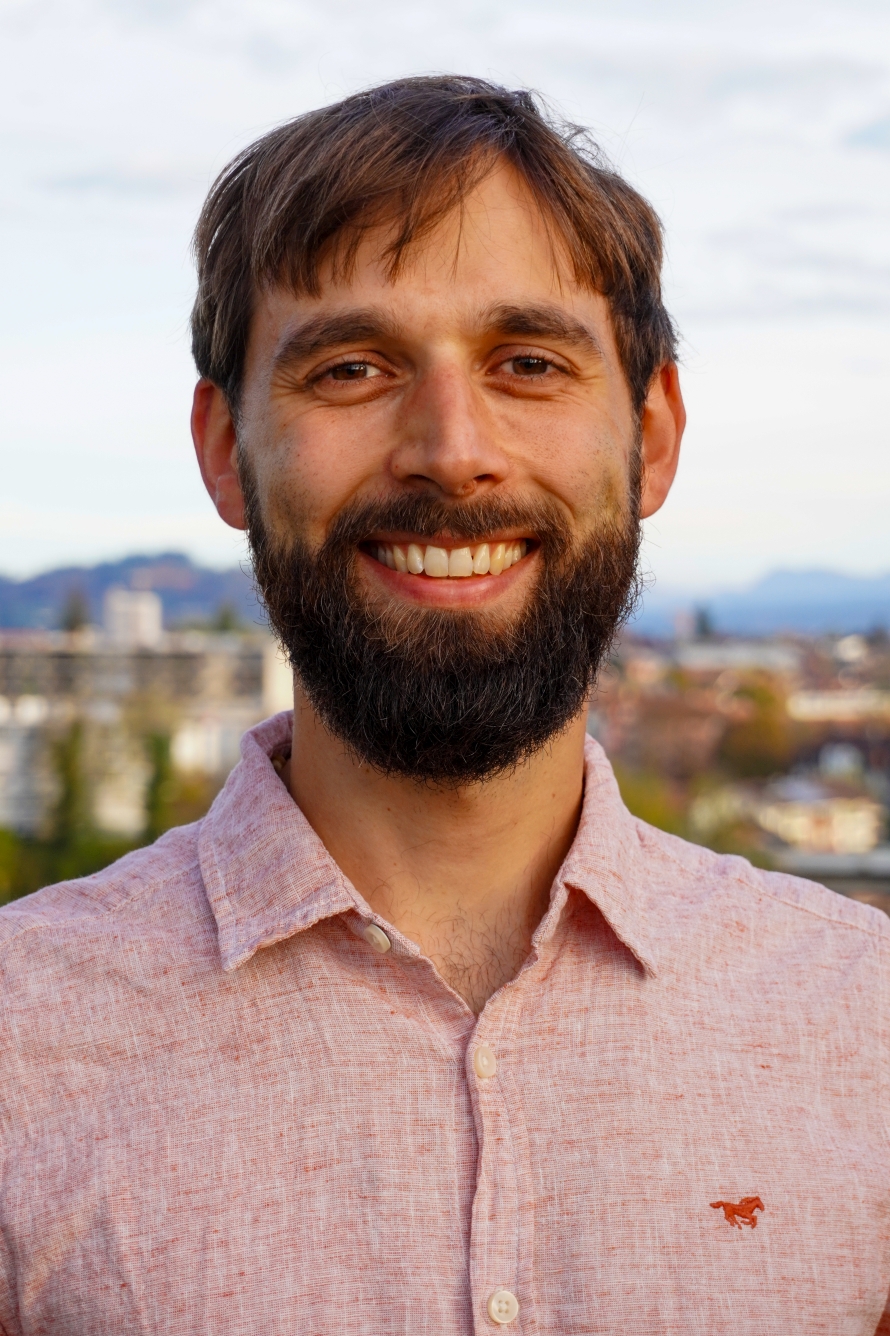 MA Victor Maria Escalona