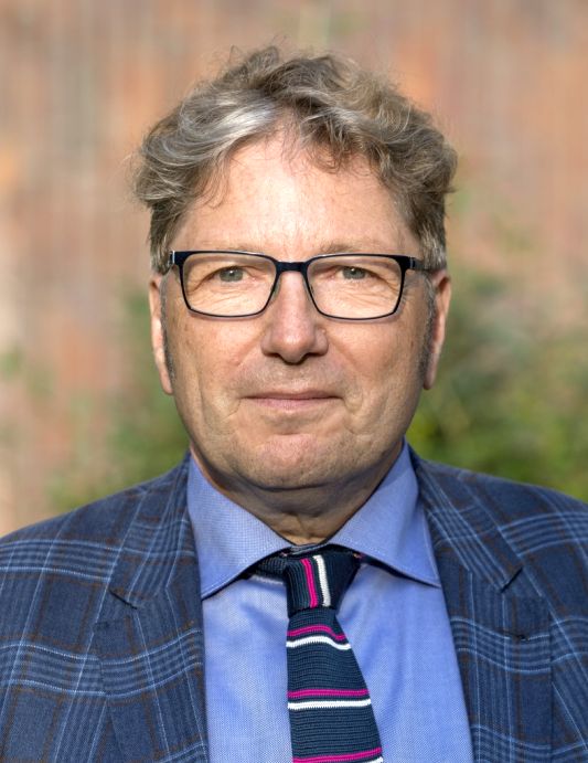 Prof. em. Dr. Bernd Nicolai